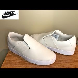 NEW Nike Blazer City Ease Slip On Sneakers